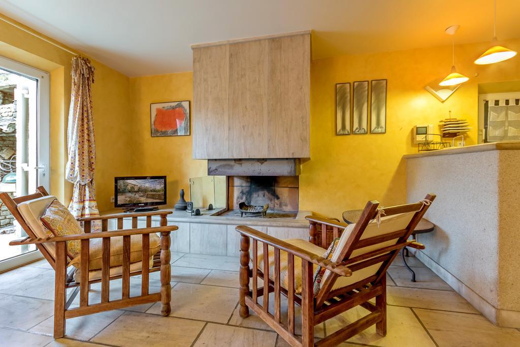 Bed and Breakfast Lou Granos à Gordes Extérieur photo